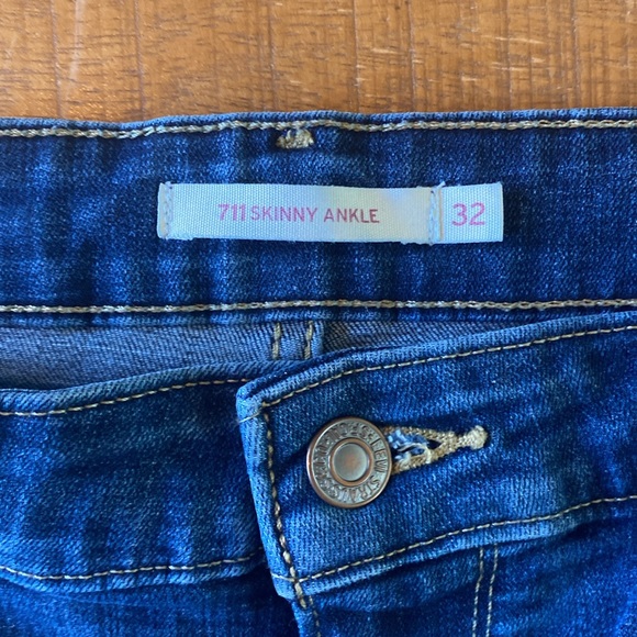 Levi 711 Skinny Ankle jeans 👖 - Picture 2 of 5